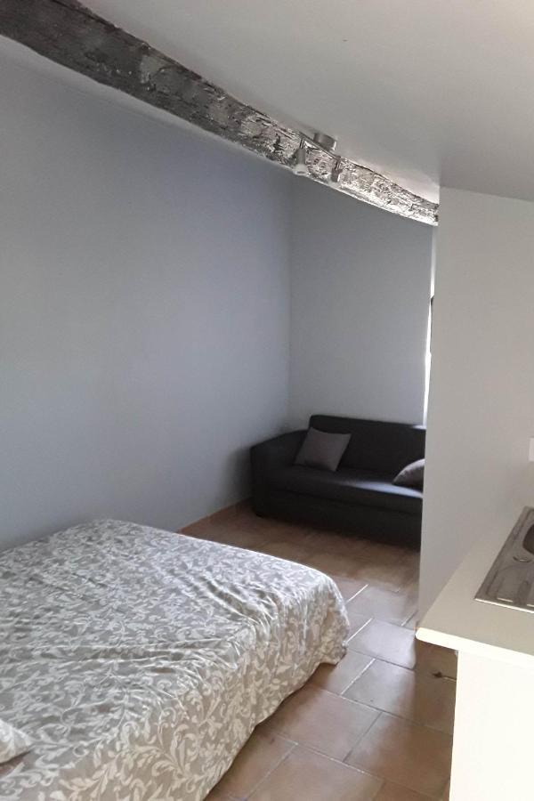 Studio Entre Cevennes Et Camargue Montfrin Zewnętrze zdjęcie