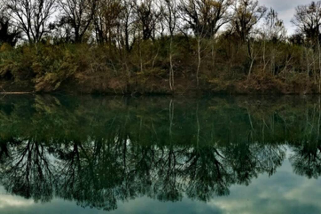 Studio Entre Cevennes Et Camargue Montfrin Zewnętrze zdjęcie